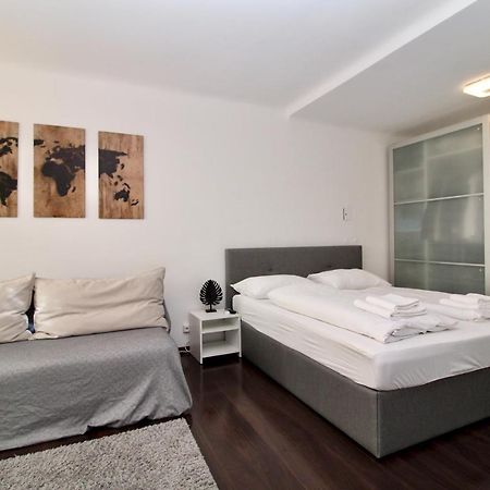 Balcony Apartment - Next To Opera 비엔나 외부 사진