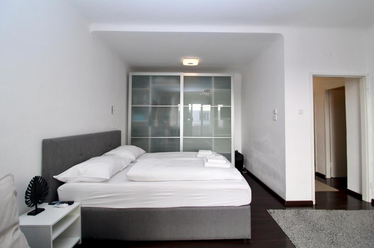 Balcony Apartment - Next To Opera 비엔나 외부 사진