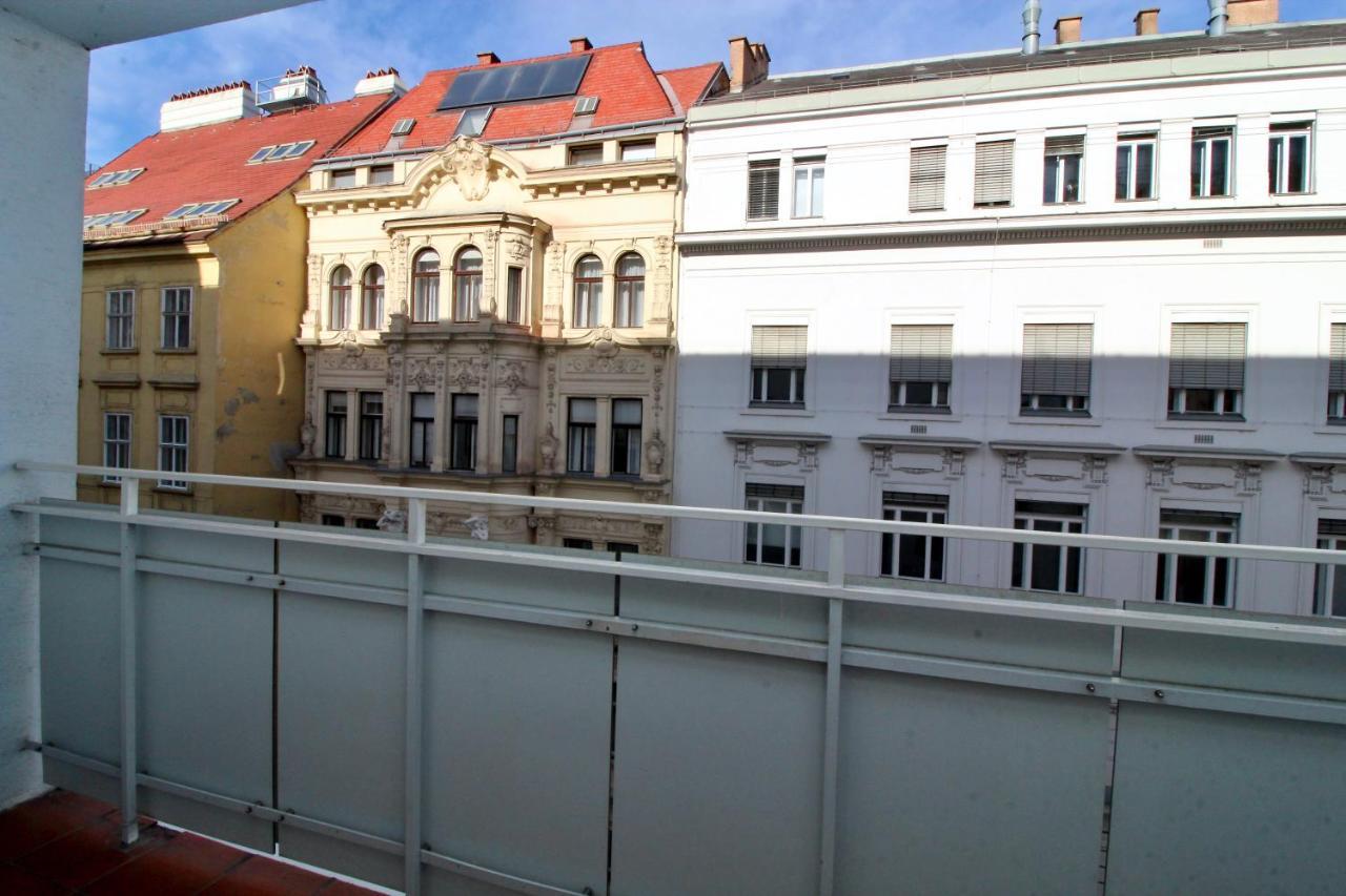 Balcony Apartment - Next To Opera 비엔나 외부 사진