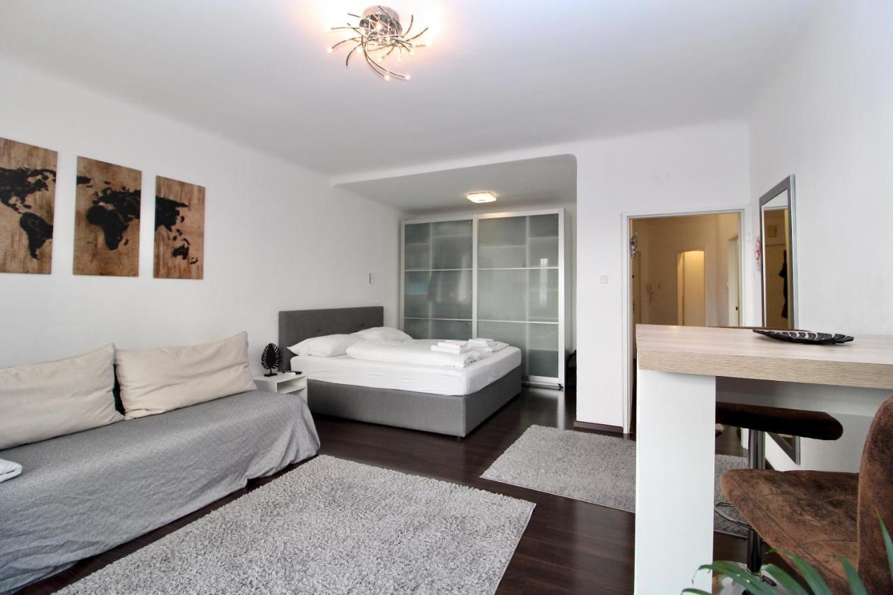 Balcony Apartment - Next To Opera 비엔나 외부 사진
